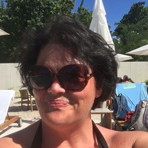 Meet your Posher, Lea